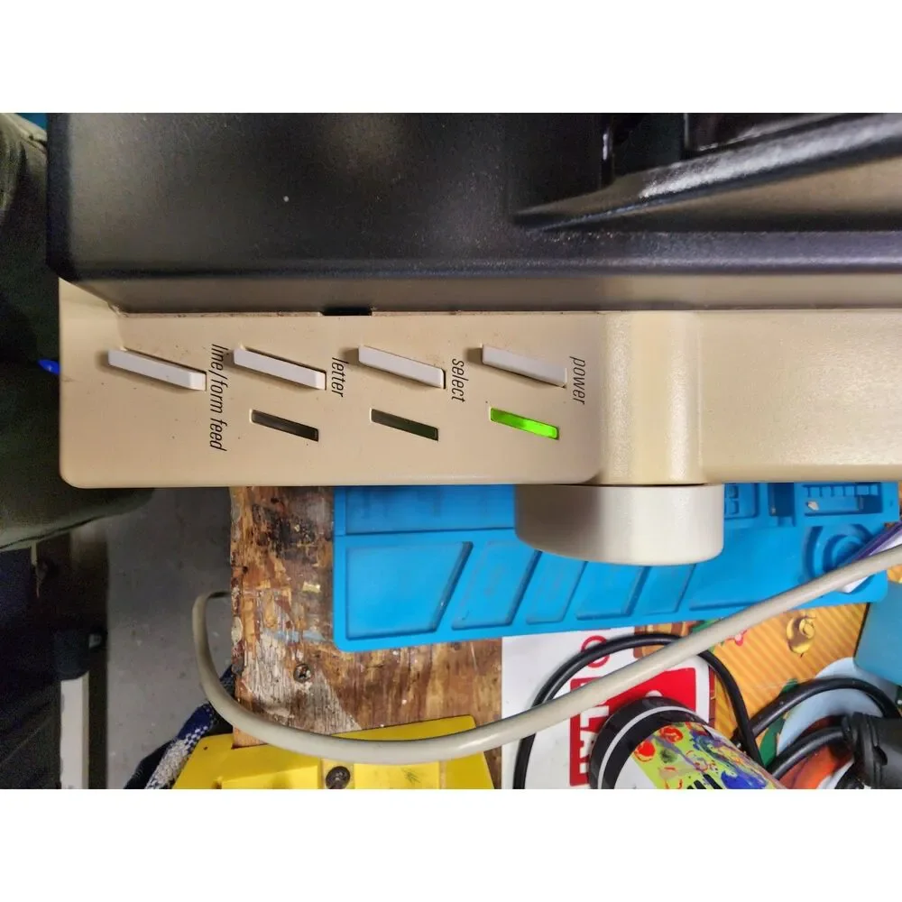 Apple Thermal Transfer Printer - Powers On